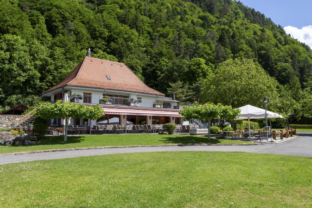Restaurant Pizzeria Landhaus | Camping MANOR FARM | Unterseen - Interlaken